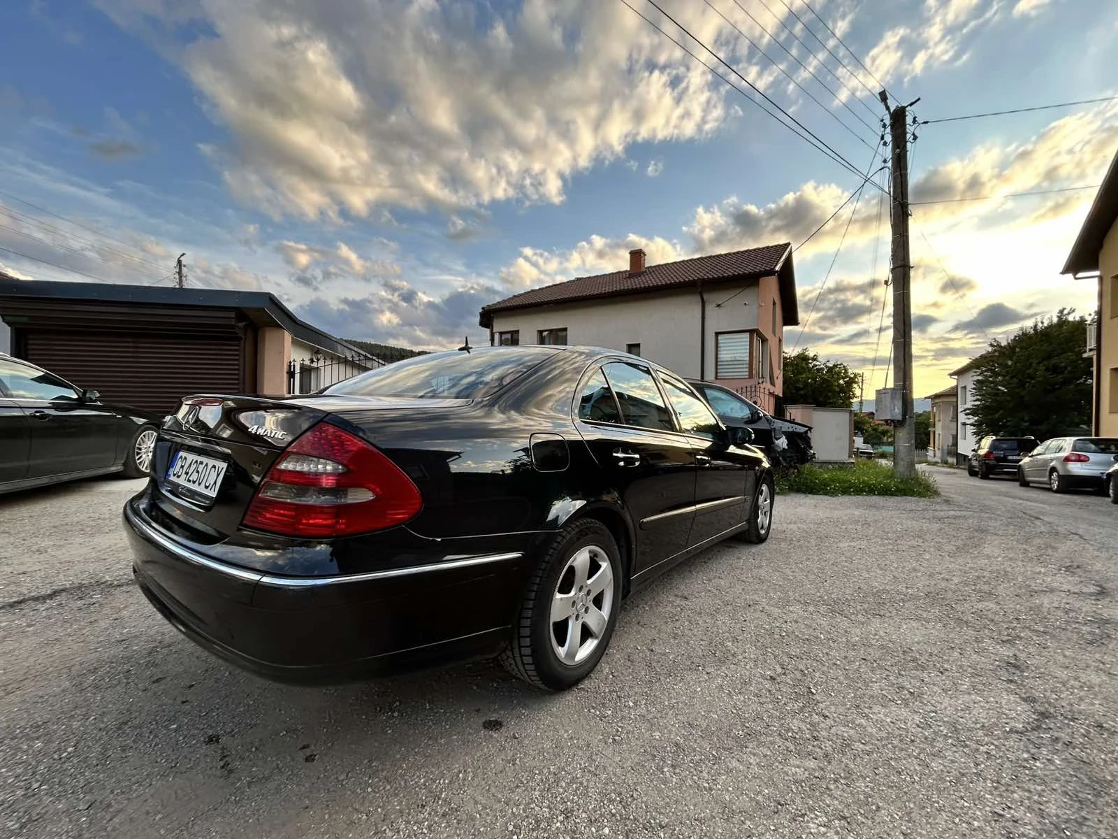 Mercedes-Benz E 320 4matic, avantgarde, снимка 7 - Автомобили и джипове - 54928532