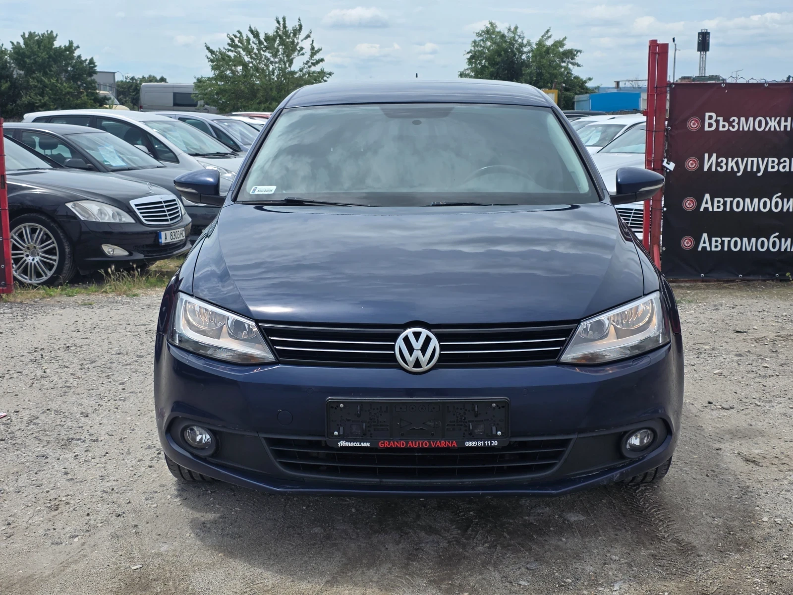 VW Jetta 1.6TDI 105PS, снимка 2 - Автомобили и джипове - 55101804