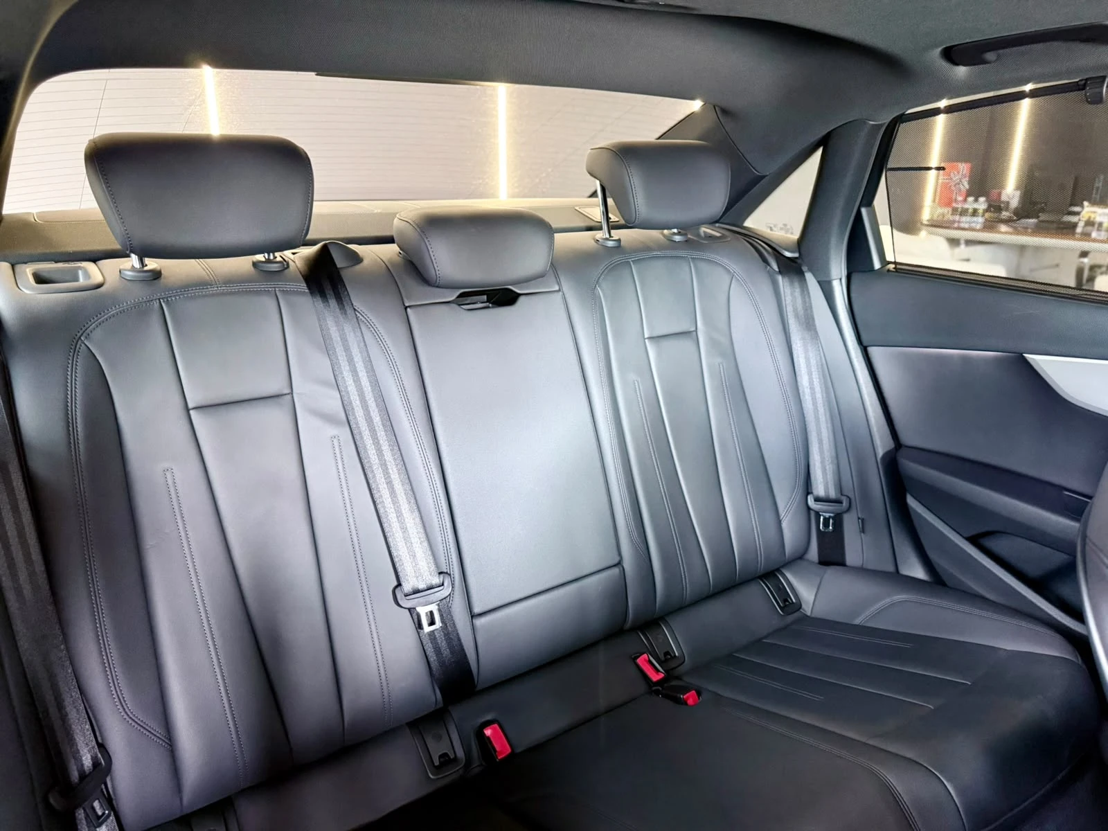 Audi A4 45 TDI* Quattro* Подгрев* ЛИЗИНГ , снимка 16 - Автомобили и джипове - 55132694