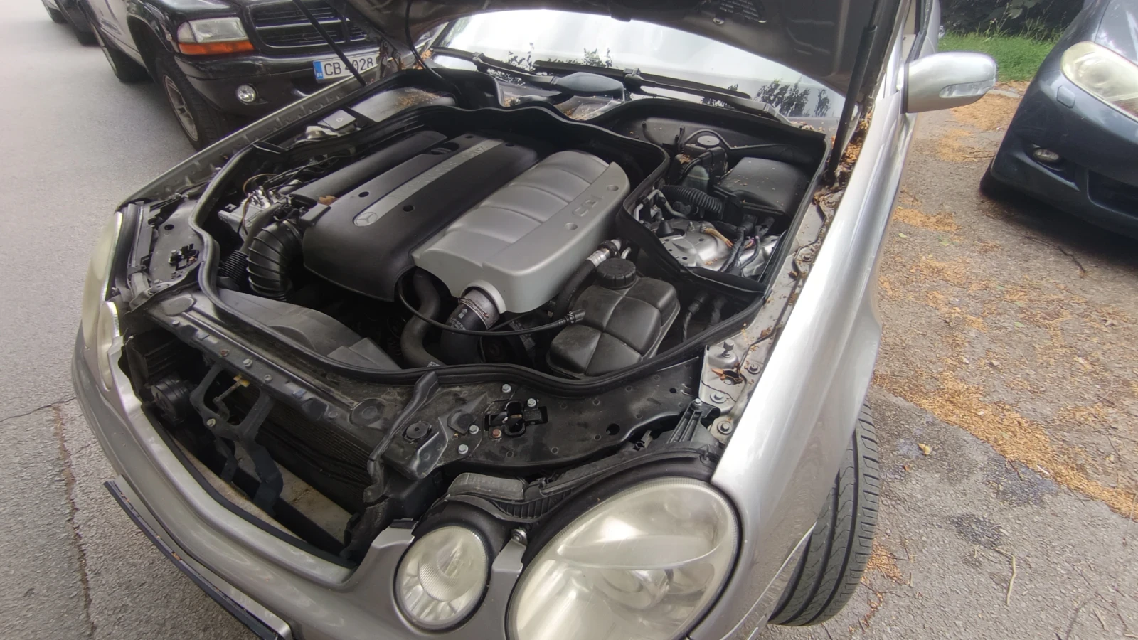Mercedes-Benz E 200 CDI, снимка 11 - Автомобили и джипове - 55177614