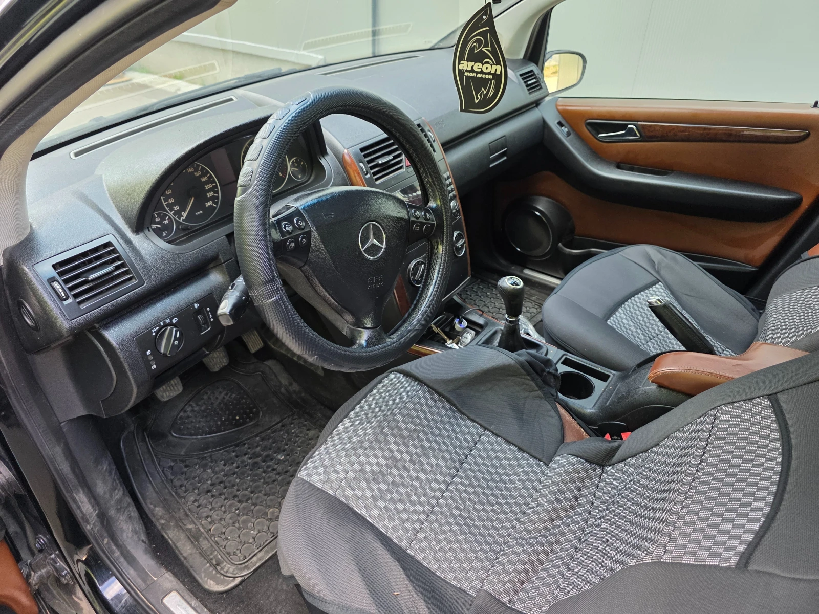 Mercedes-Benz A 180 2.0 CDI, снимка 6 - Автомобили и джипове - 55202989