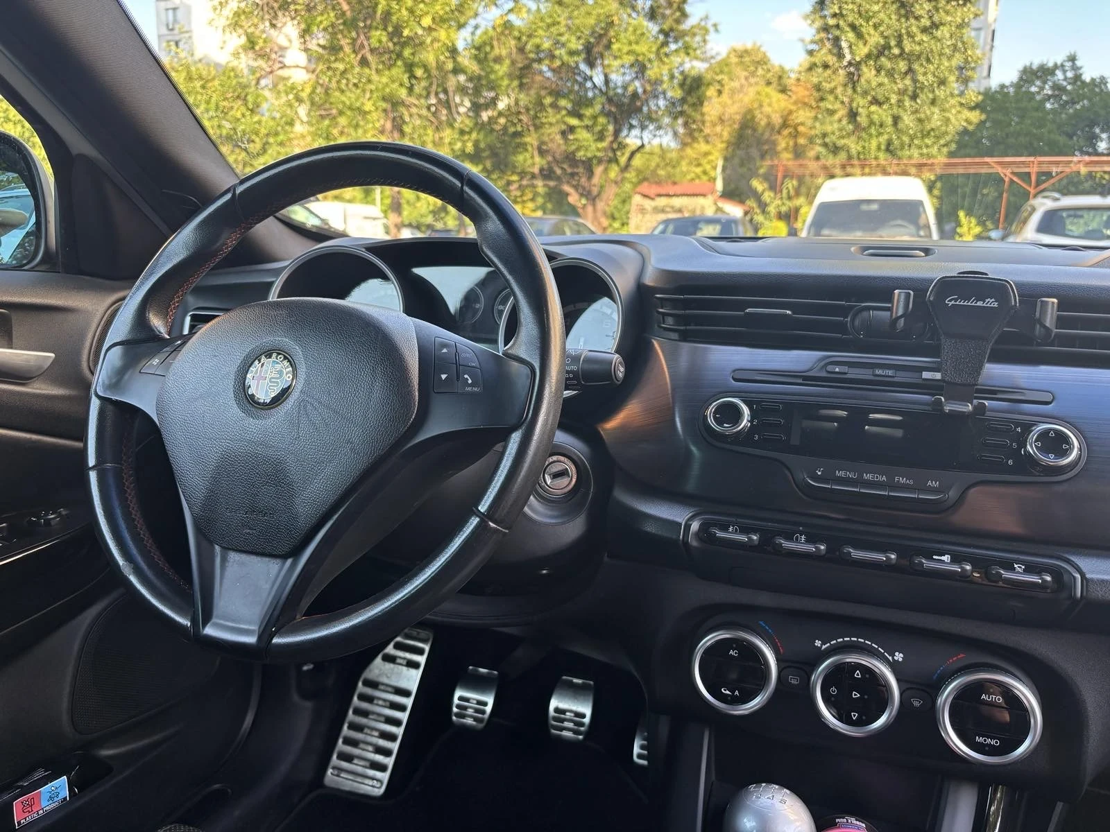 Alfa Romeo Giulietta, снимка 16 - Автомобили и джипове - 55538631
