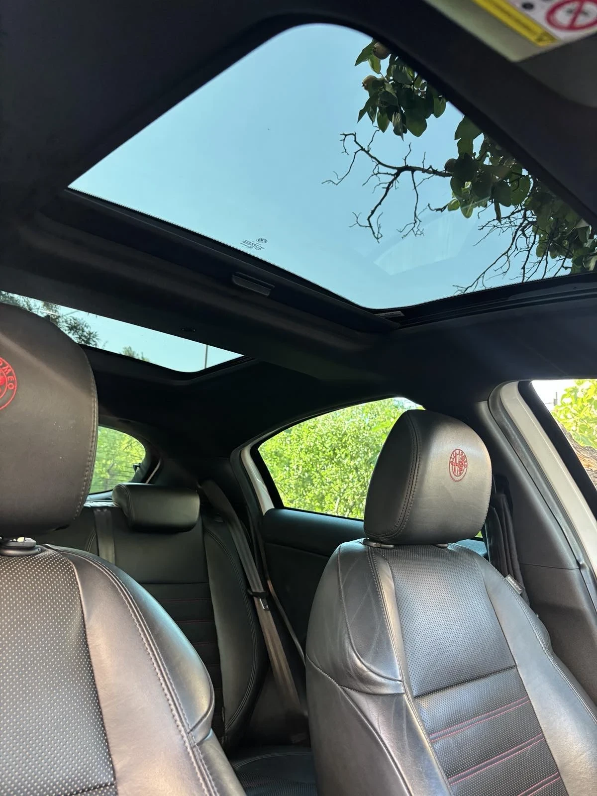 Alfa Romeo Giulietta, снимка 14 - Автомобили и джипове - 55538631