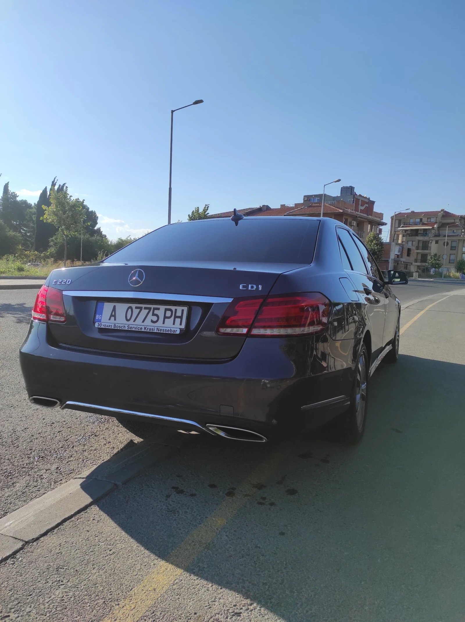 Mercedes-Benz E 220 2.2, снимка 4 - Автомобили и джипове - 55669723
