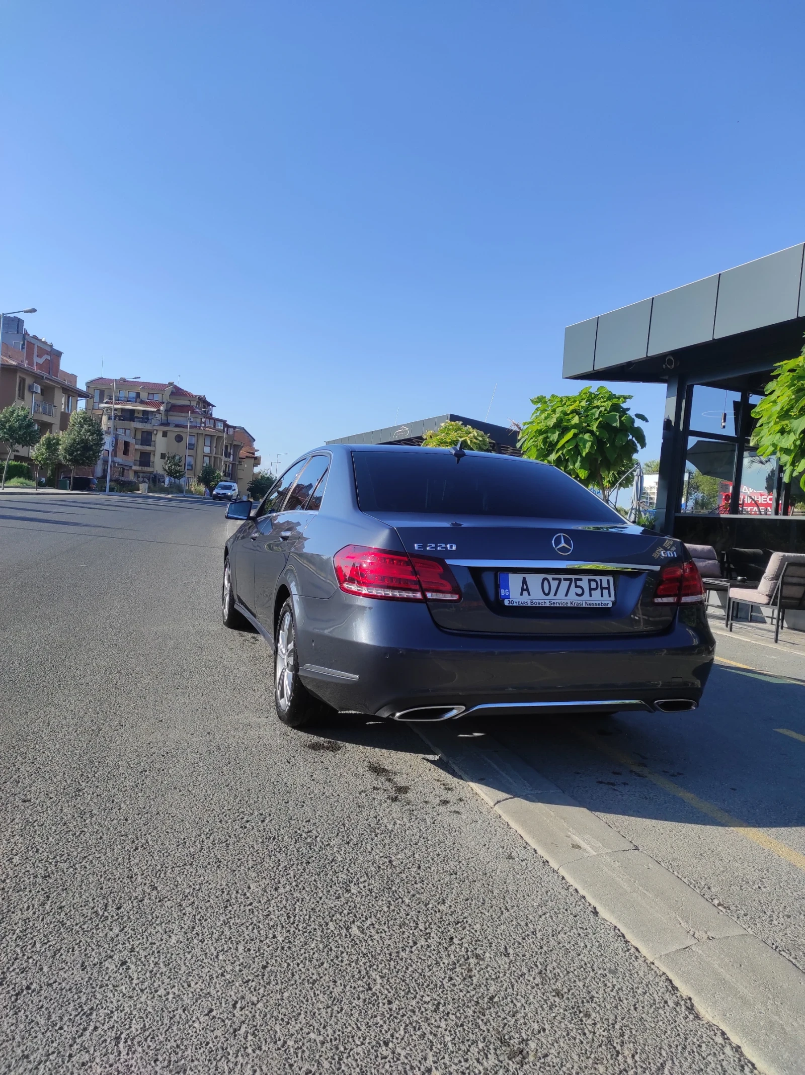 Mercedes-Benz E 220 2.2, снимка 3 - Автомобили и джипове - 55669723