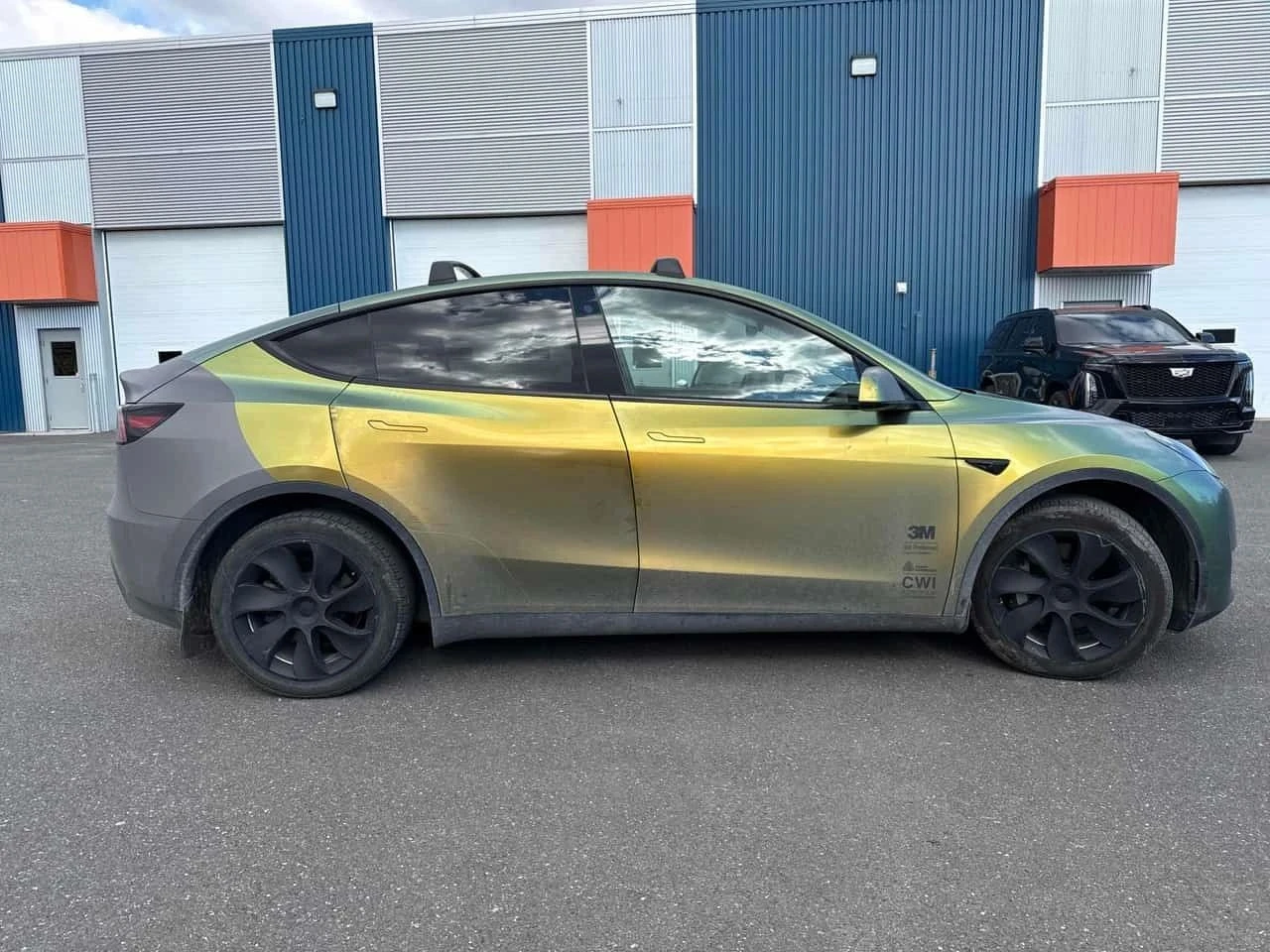 Tesla Model Y, снимка 3 - Автомобили и джипове - 56687383