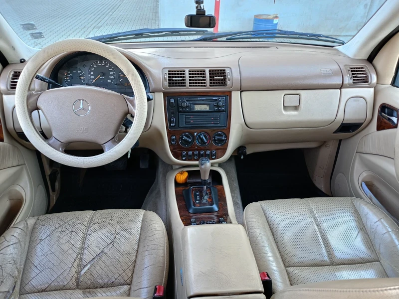 Mercedes-Benz ML 270 2.7CDI, снимка 9 - Автомобили и джипове - 47566673