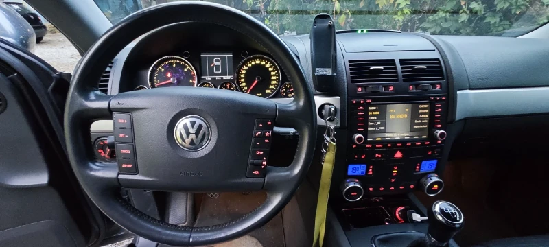 VW Touareg 2, 5 TDI, снимка 13 - Автомобили и джипове - 48578002