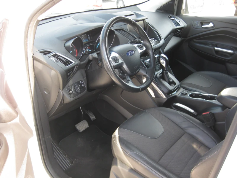 Ford Kuga 2.0 TDCI, снимка 9 - Автомобили и джипове - 49465861