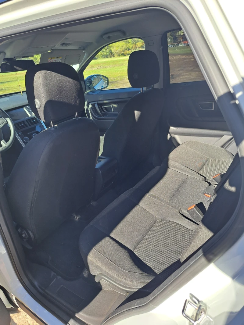 Land Rover Discovery Sport, снимка 7 - Автомобили и джипове - 52378472