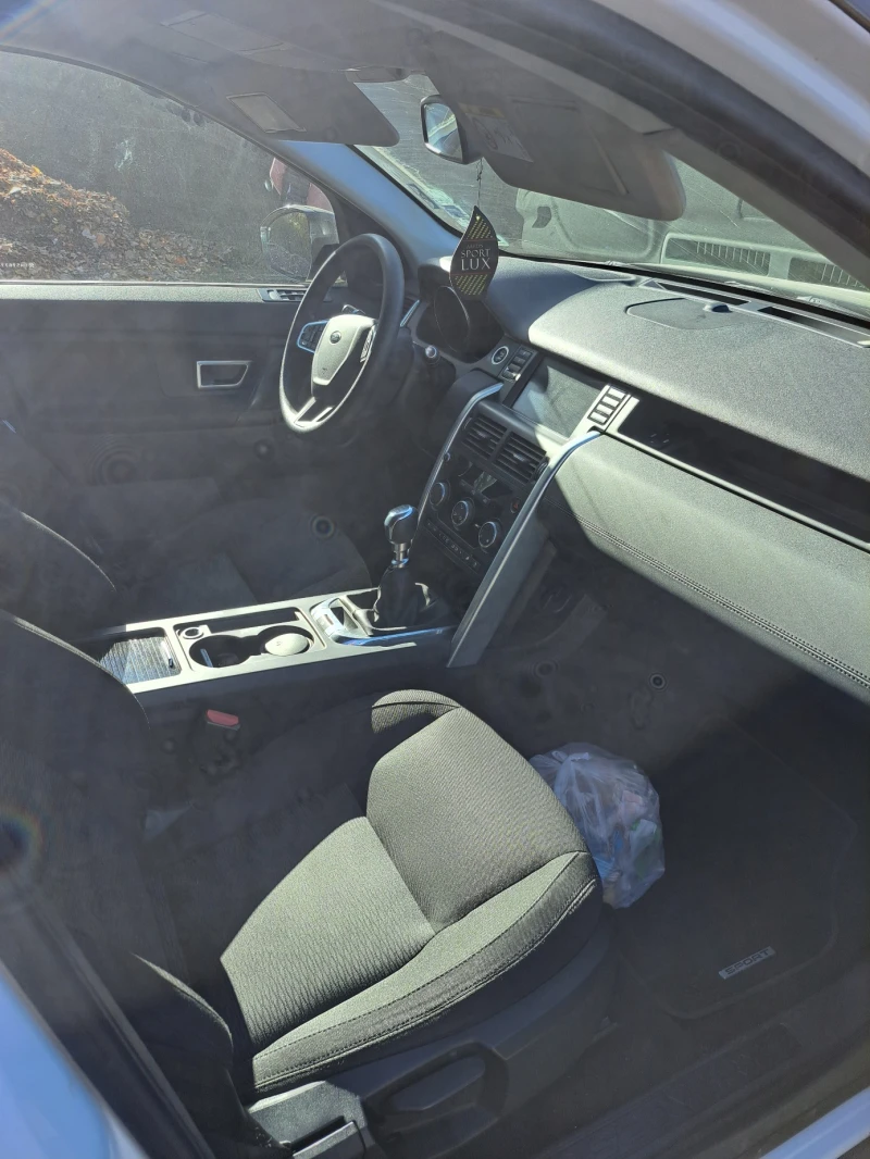 Land Rover Discovery Sport, снимка 6 - Автомобили и джипове - 52378472