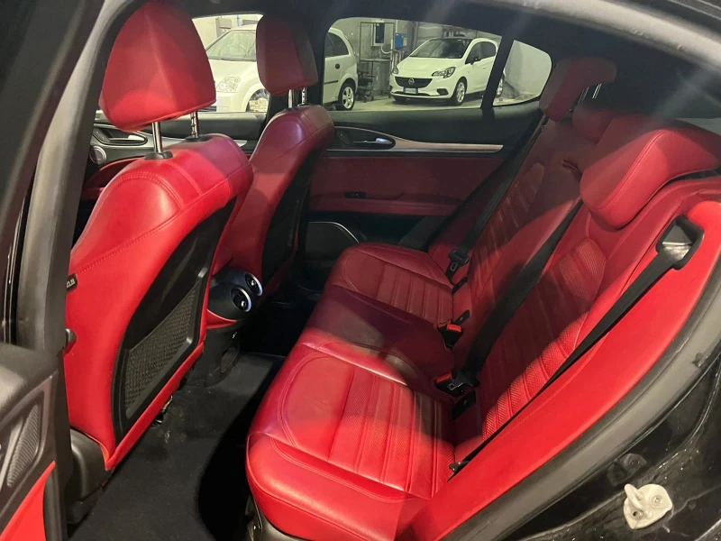 Alfa Romeo Stelvio VELOCE Q4, 2.2d, снимка 13 - Автомобили и джипове - 52933416