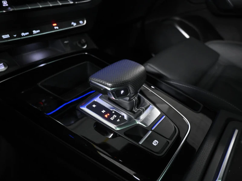 Audi Q5 * S-line* АвтоКреди* (ЦЕНА ДО БГ), снимка 14 - Автомобили и джипове - 53014267