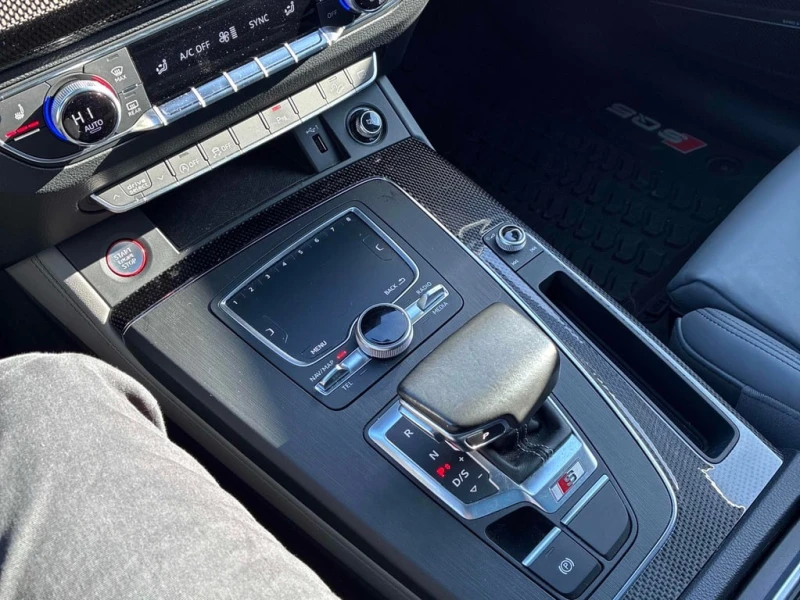 Audi SQ5 * Technik * CARFAX * ЦЕНА ДО БГ, снимка 13 - Автомобили и джипове - 53272165