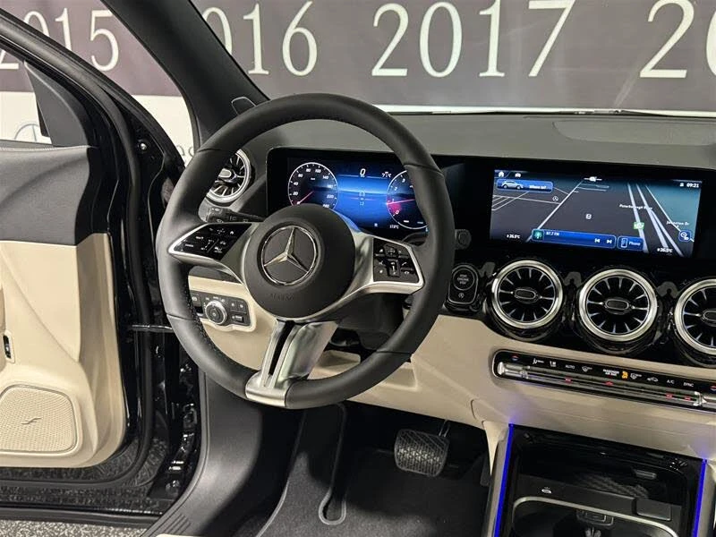 Mercedes-Benz GLA 250 4MATIC* АвтоКредит* (ЦЕНА ДО БГ), снимка 8 - Автомобили и джипове - 53657454