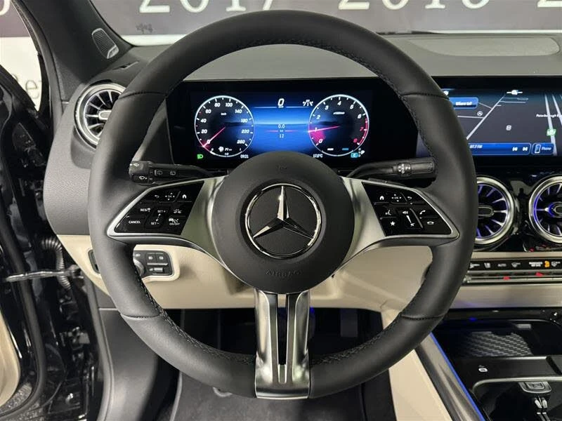 Mercedes-Benz GLA 250 4MATIC* АвтоКредит* (ЦЕНА ДО БГ), снимка 10 - Автомобили и джипове - 53657454