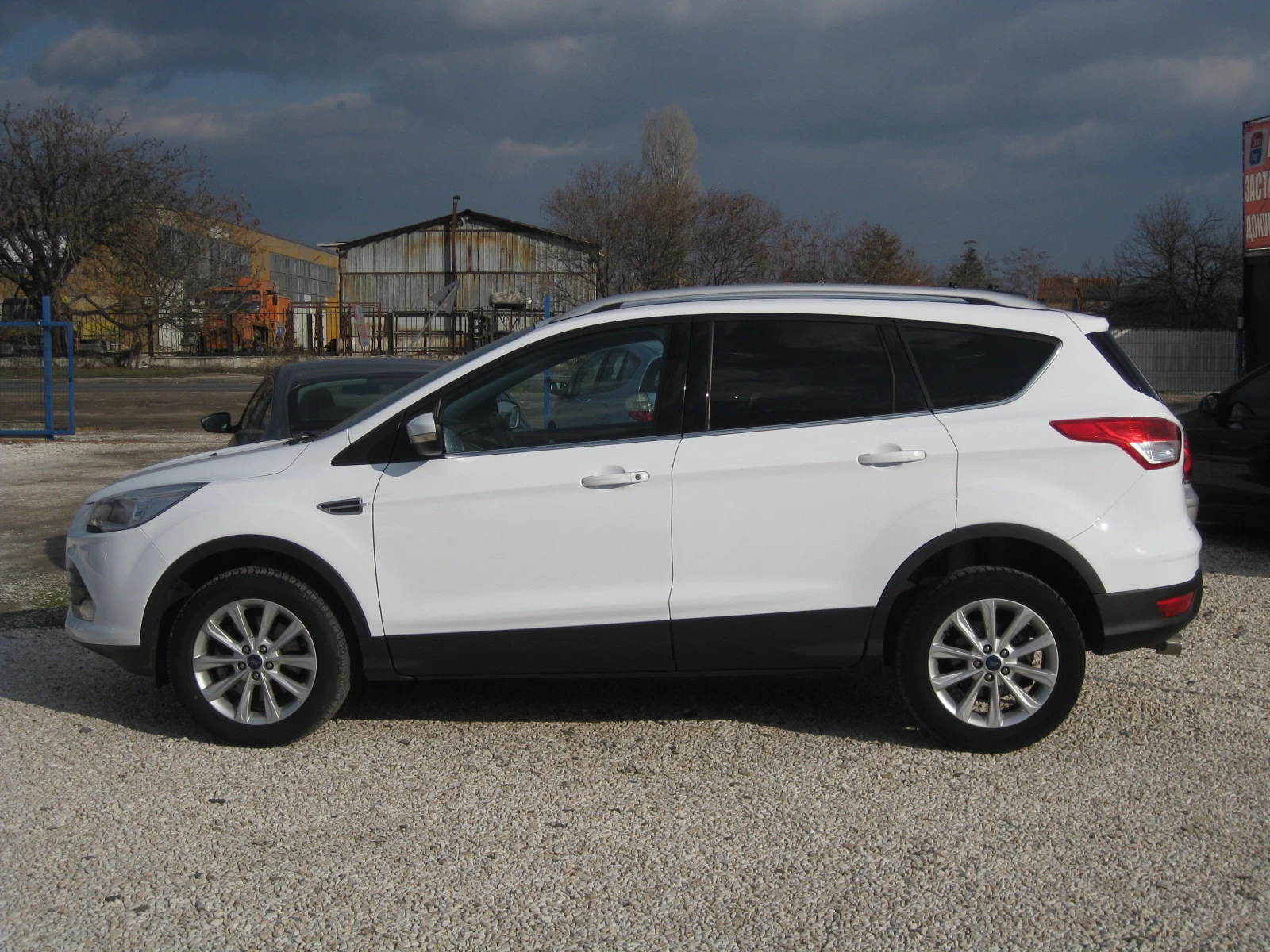 Ford Kuga 2.0 TDCI - изображение 8