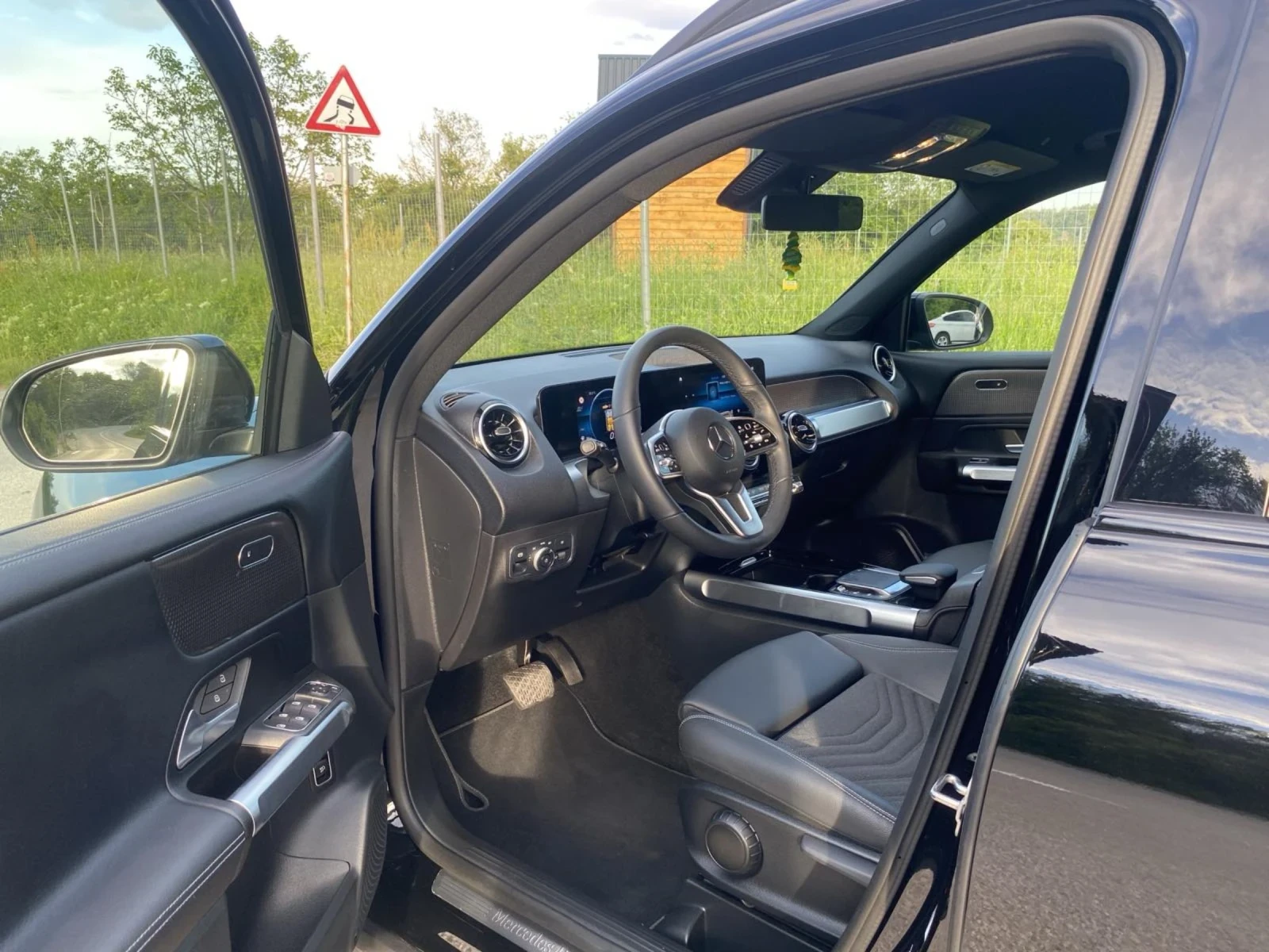 Mercedes-Benz GLB GLB 220 - изображение 9