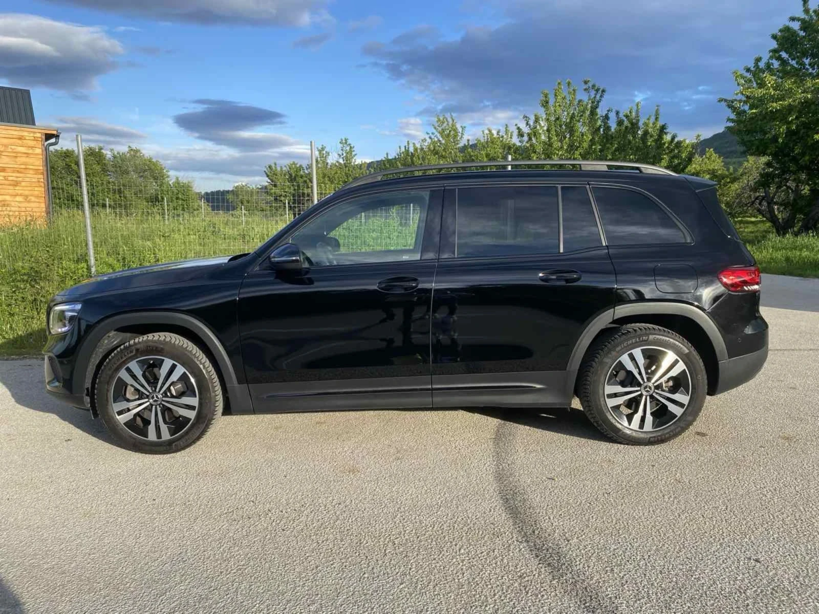Mercedes-Benz GLB GLB 220 - изображение 2