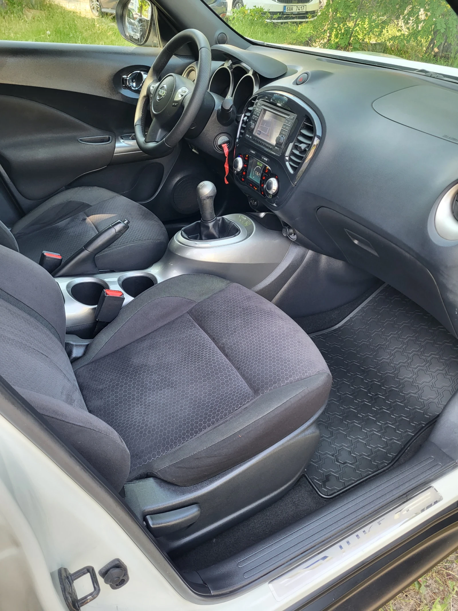 Nissan Juke 1.6-БЕНЗИН-ТОП - изображение 9