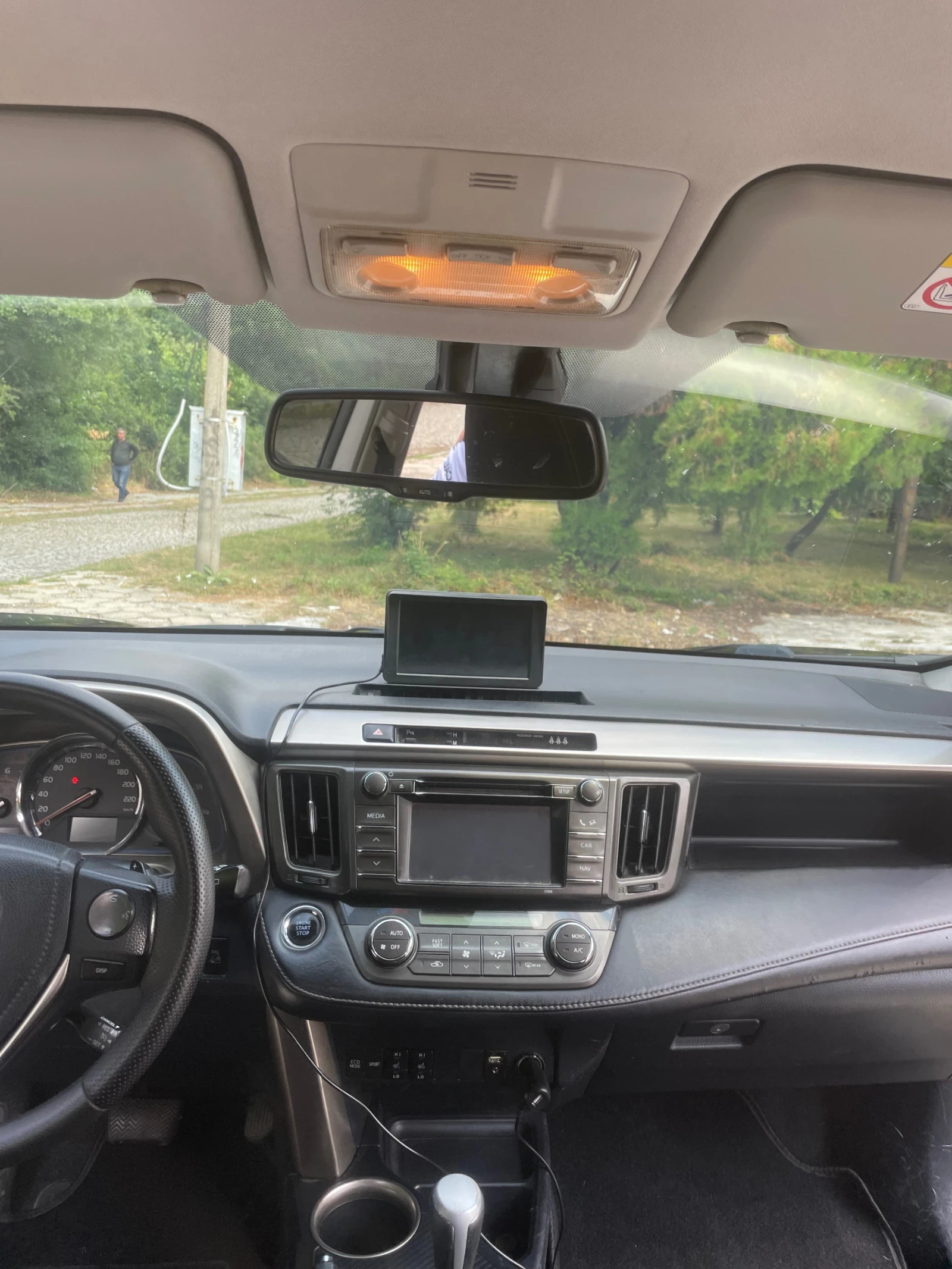 Toyota Rav4 2.2 - изображение 10