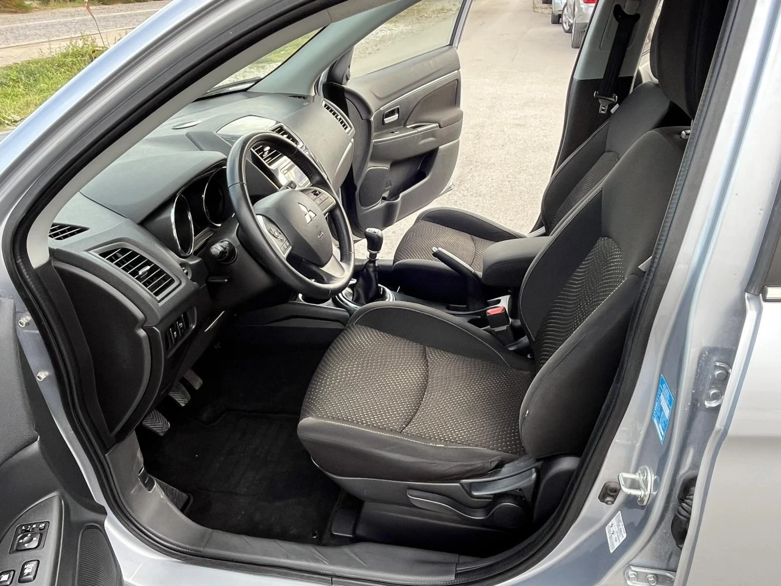 Mitsubishi ASX FACE 1.8DI-D 116к 6 СКОРОСТИ АВТОПИЛОТ ВНОС ИТАЛИЯ - изображение 8
