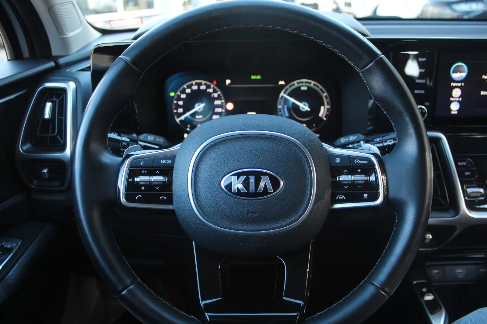 Kia Sorento 1.6PHEV/265HP/VISION/4X4/CAM/NAVI/DIGITAL/774v - изображение 9