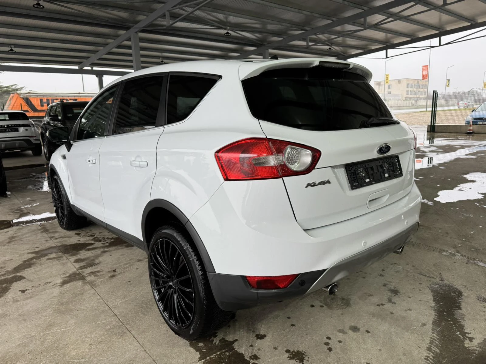 Ford Kuga 2.0D* 163ps* 4x4* AВТОМАТ* НАВИ* КОЖА* Keyless - изображение 3