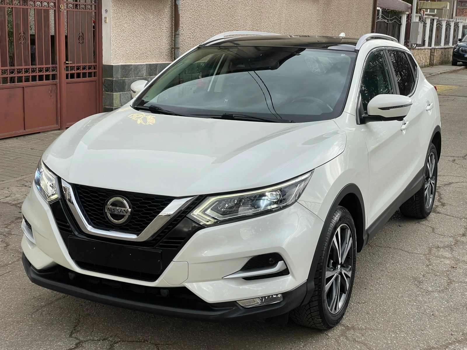 Nissan Qashqai 1.5dci* N-connecta* , снимка 16 - Автомобили и джипове - 53916306