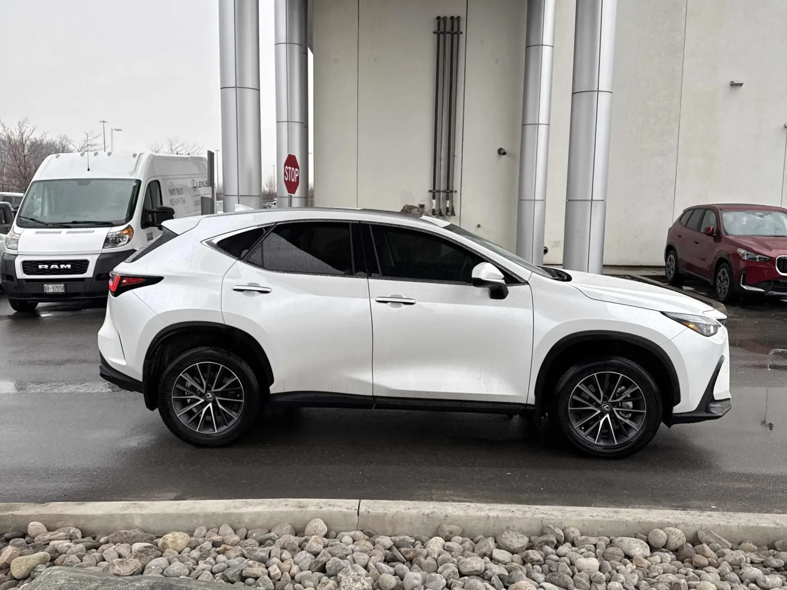 Lexus NX 350h * * CARFAX * * АВТО КРЕДИТ * * , снимка 3 - Автомобили и джипове - 53993725