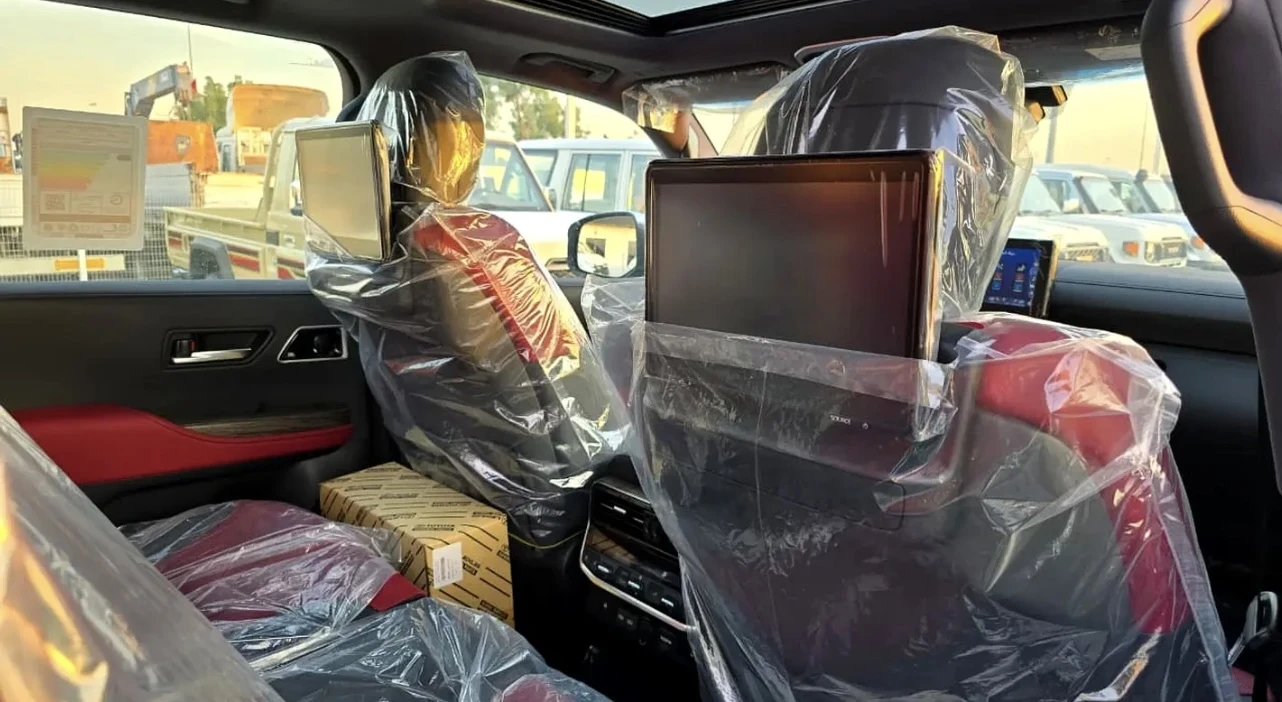 Toyota Land cruiser 300 VX-R 3.5L V6 TWIN TURBO | 15KM | Mobile.bg � ����������� 10