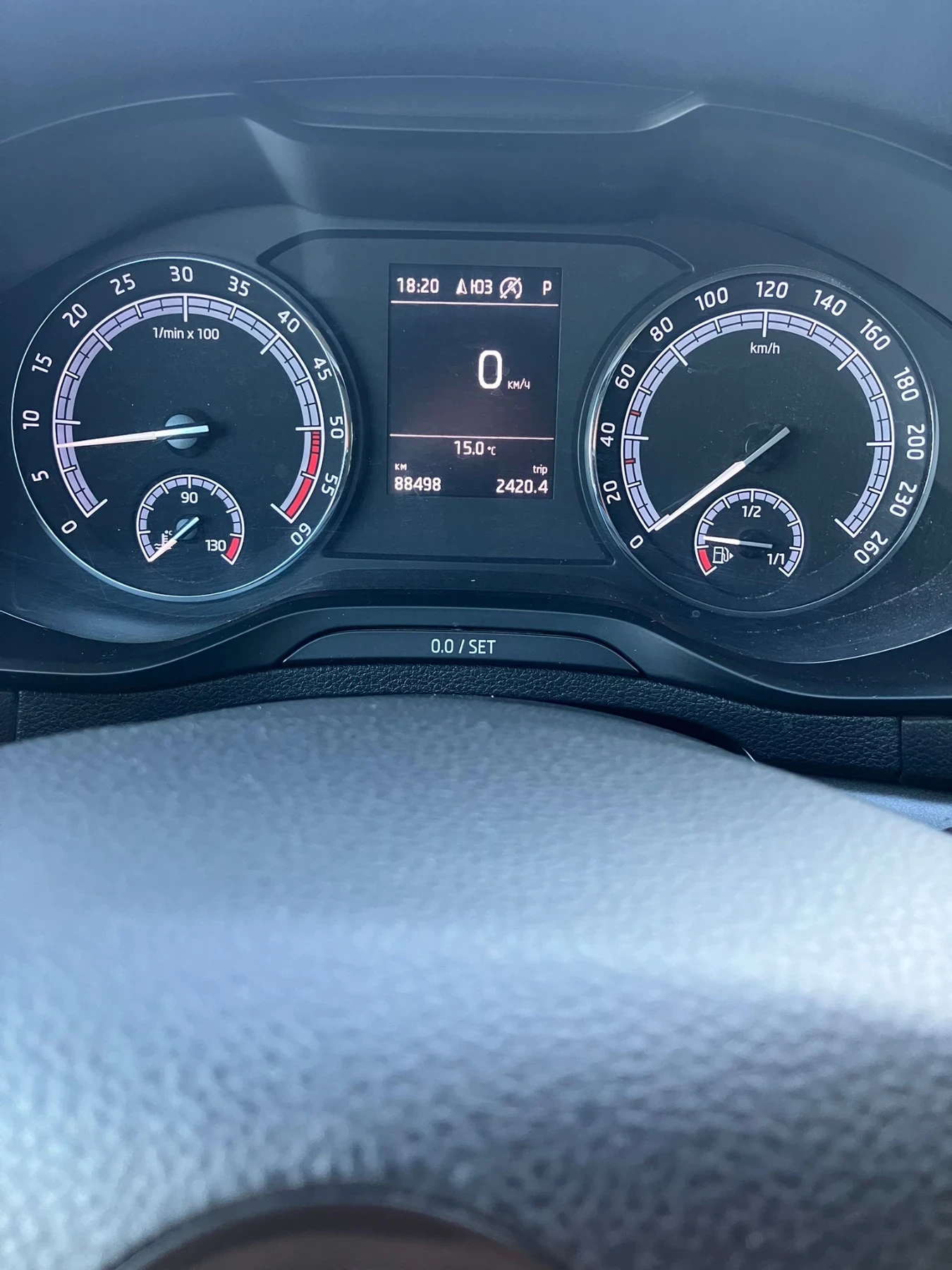 Skoda Karoq, снимка 14 - Автомобили и джипове - 54326583