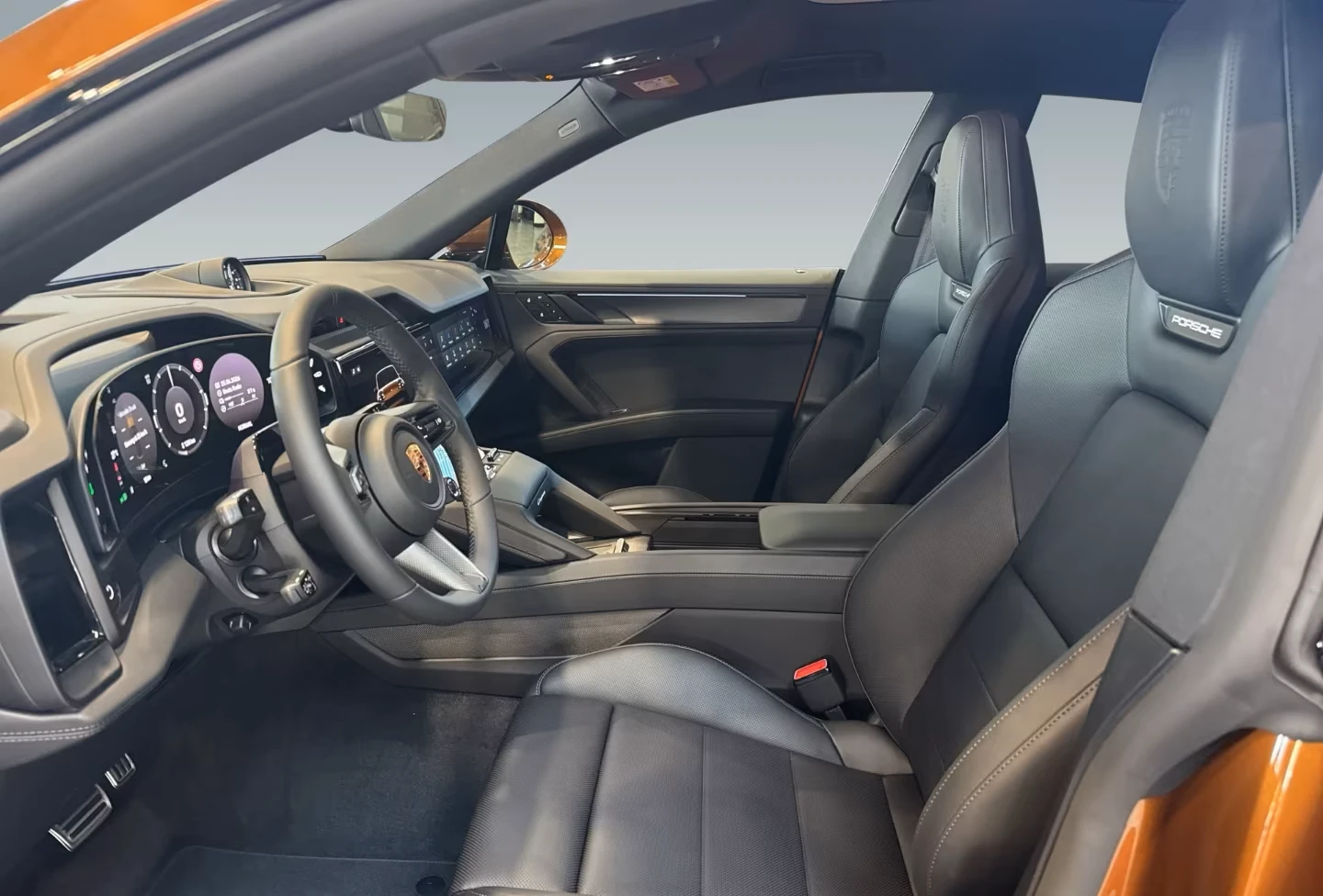 Porsche Cayenne S COUPE* ELECTRIC* HUD* BOSE* DISTR* PANO* AIR* 3x, снимка 5 - Автомобили и джипове - 55097779