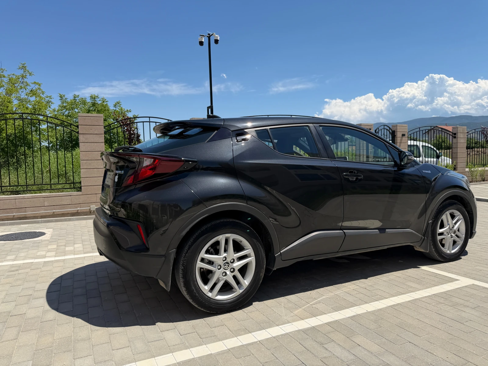 Toyota C-HR, снимка 11 - Автомобили и джипове - 55119918