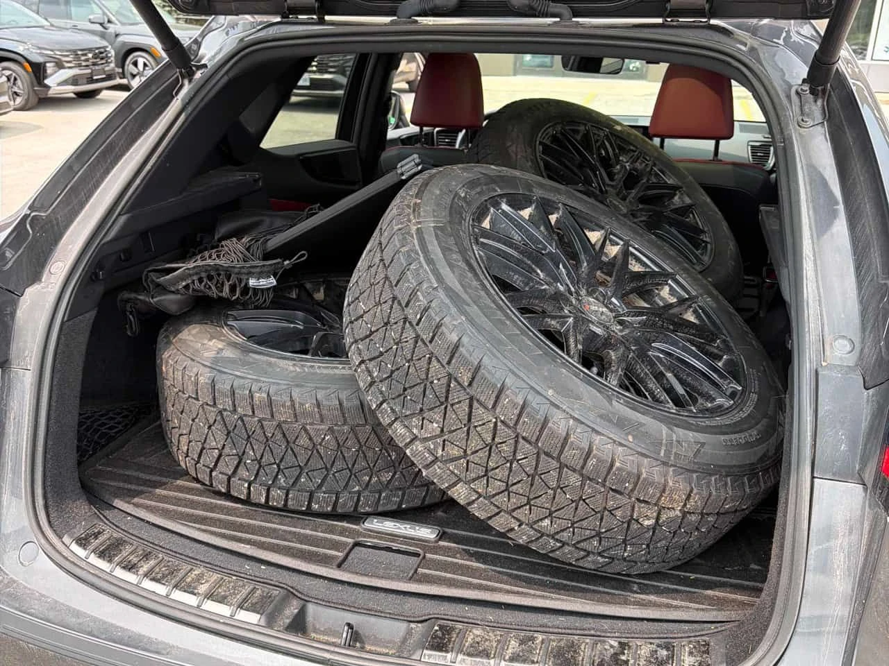 Lexus NX 350h * CARFAX * ОПЦИЯ ЗА ФИНАНСИРАНЕ, снимка 14 - Автомобили и джипове - 55647247