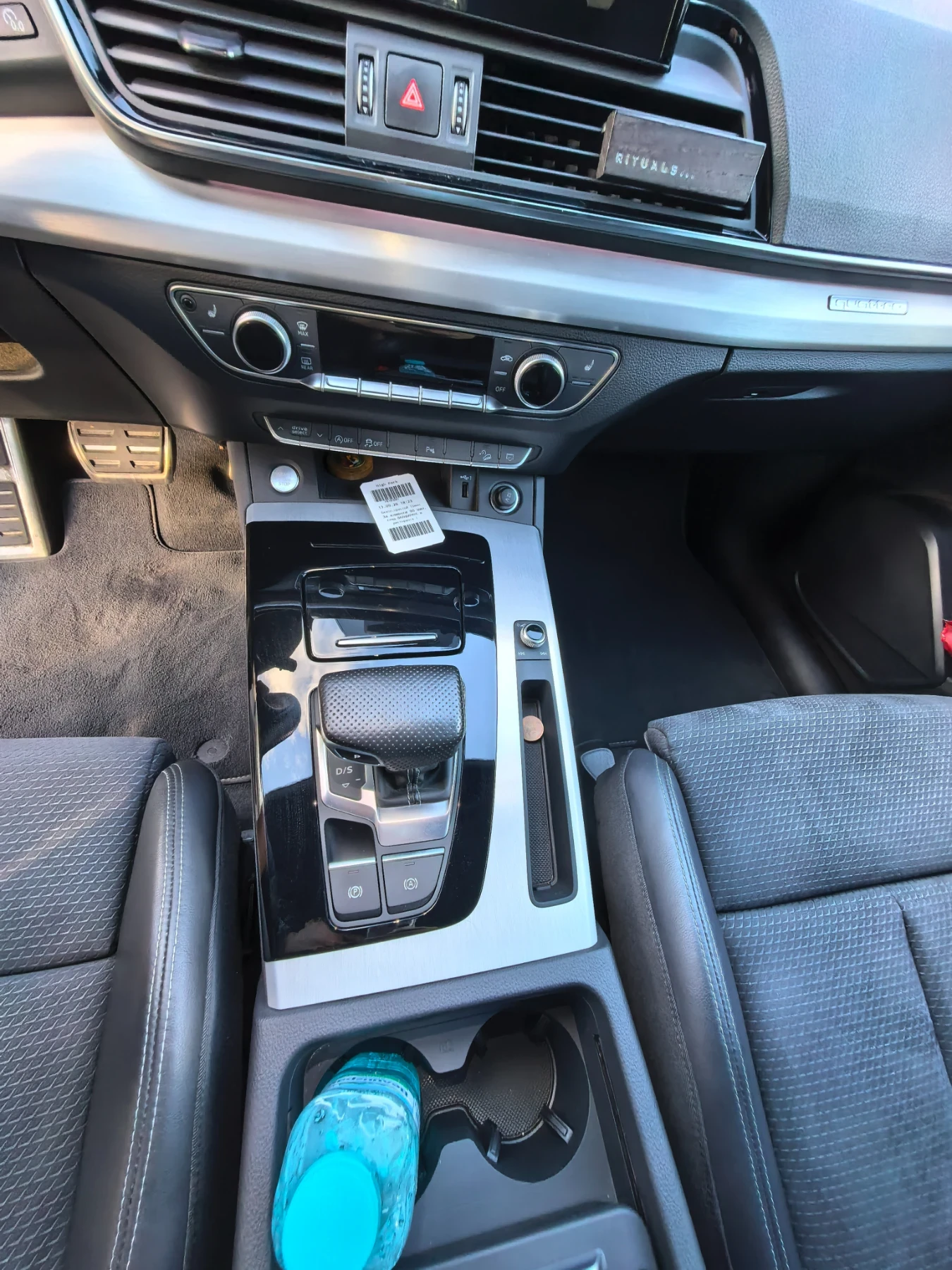 Audi Q5, снимка 15 - Автомобили и джипове - 56378436