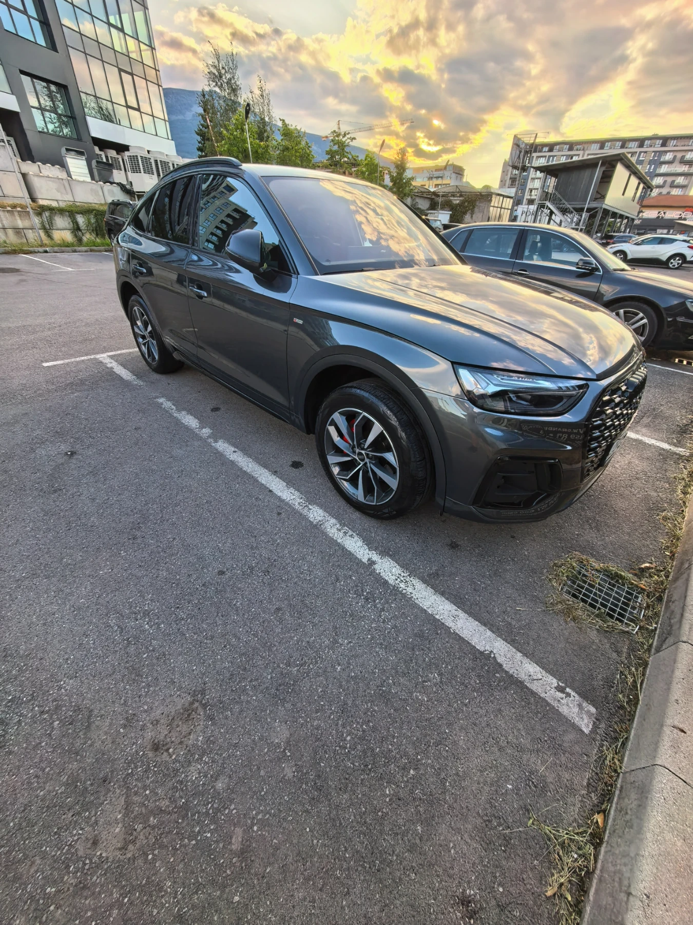 Audi Q5, снимка 6 - Автомобили и джипове - 56378436