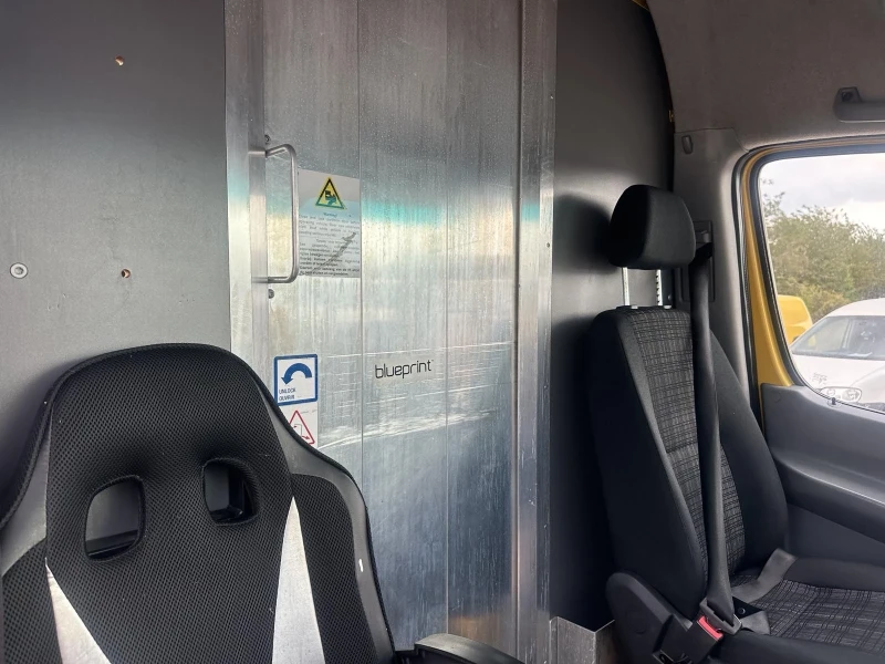 Mercedes-Benz Sprinter 310, снимка 10 - Бусове и автобуси - 51415942