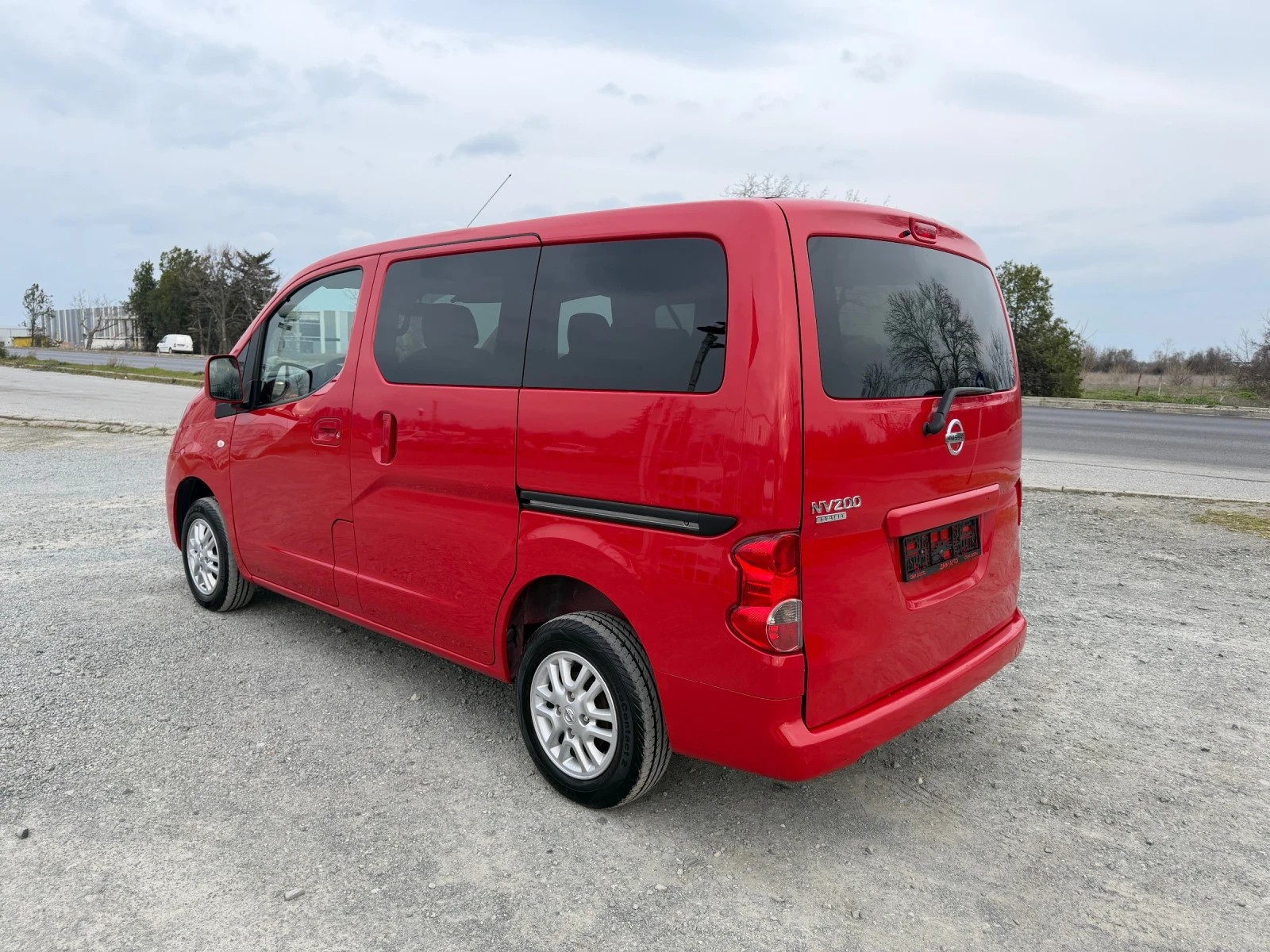 Nissan NV200 EVALIA / ������ / ����� �� ��� / 6+ 1 / ���������� | Mobile.bg � ����������� 7