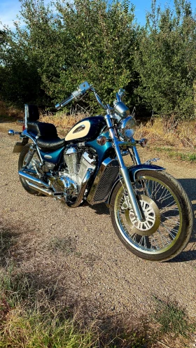     Suzuki Intruder VS800