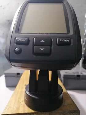      Garmin 12v