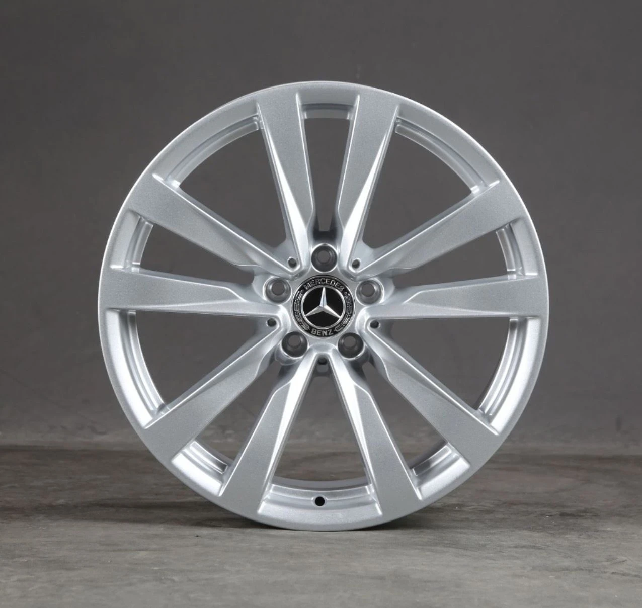 Гуми с джанти Hankook 255/45R19