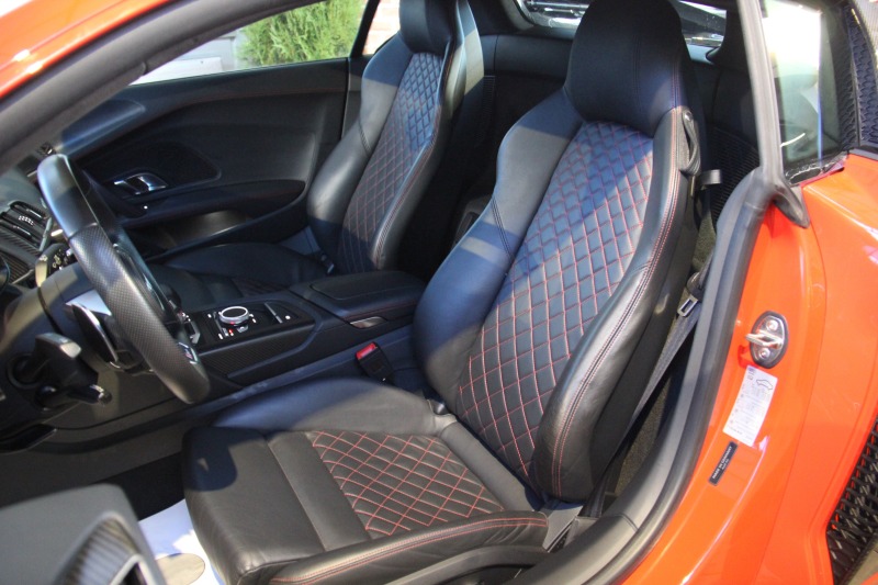 Audi R8 V10 PLUS/Keramika/Exclusive/Carbon, снимка 12 - Автомобили и джипове - 43853167