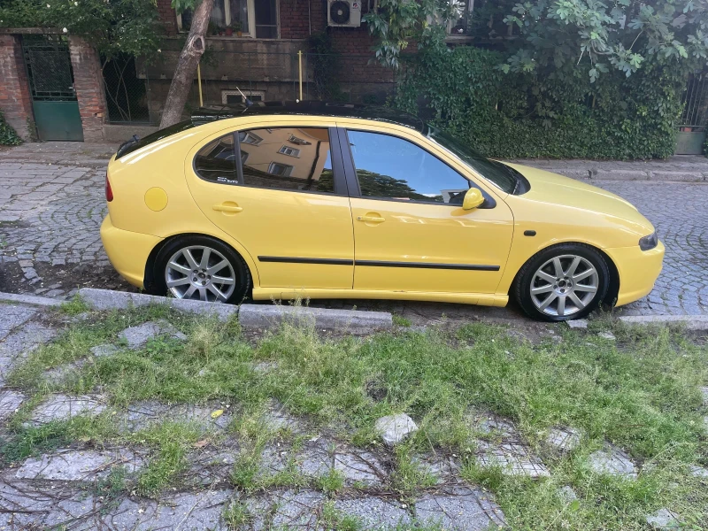 Seat Leon 1.8 турбо, снимка 7 - Автомобили и джипове - 47088342