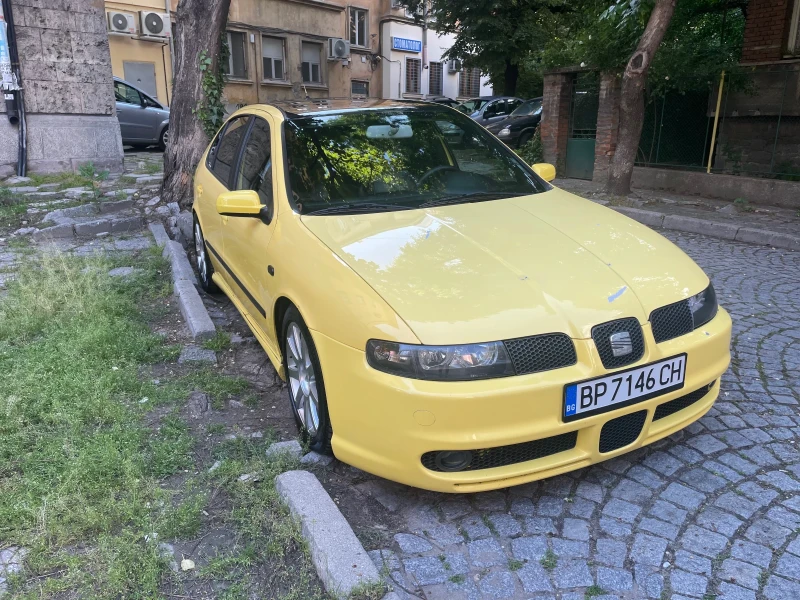 Seat Leon 1.8 турбо, снимка 1 - Автомобили и джипове - 47088342