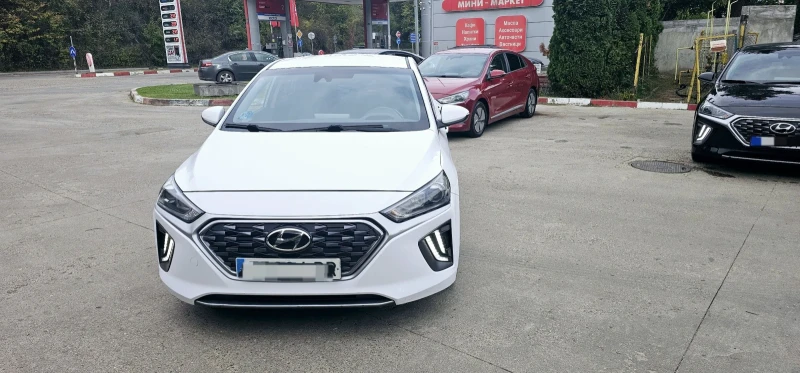 Hyundai Ioniq Hybrid* 2022г* 90хил км , снимка 1 - Автомобили и джипове - 47572667