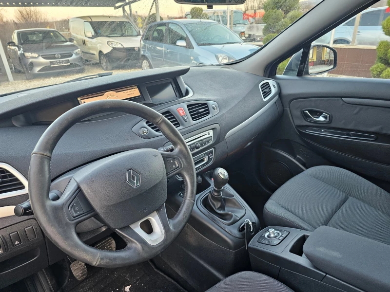 Renault Scenic 1.5DCI 110кс 7МЕСТА ! ! НАВИГАЦИЯ ! ! КЛИМАТРОНИК, снимка 12 - Автомобили и джипове - 48438760