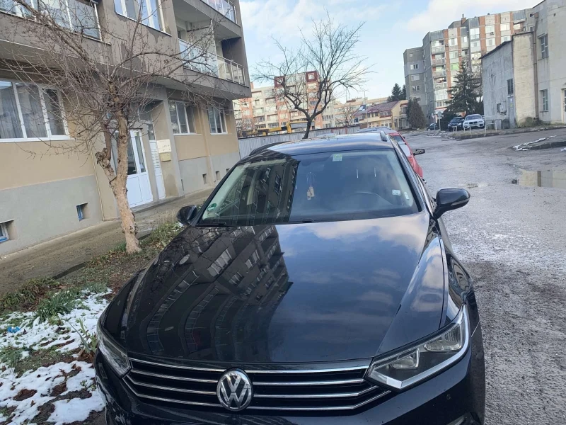 VW Passat, снимка 1 - Автомобили и джипове - 49596095