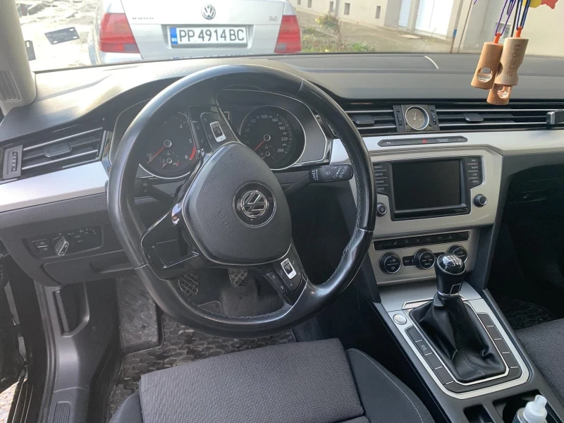 VW Passat, снимка 3 - Автомобили и джипове - 49596095