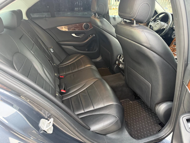 Mercedes-Benz C 220 d Bluetec , снимка 16 - Автомобили и джипове - 53283216
